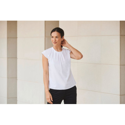 Blusa de senhora com colarinho plissado