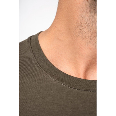 T-shirt manga curta decote redondo