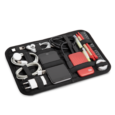 Porta tablet com arrumação para cabos e acessórios