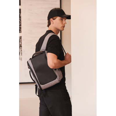 Mochila anti-roubo para tablet com 13”
