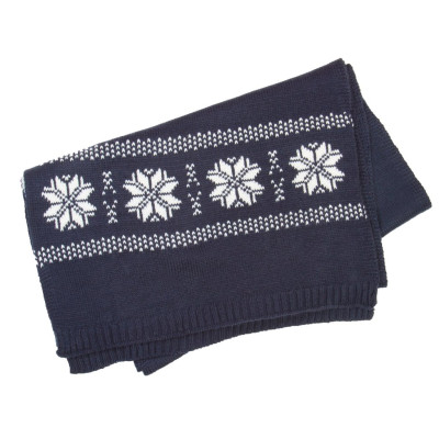 Christmas scarf knitted with fair isle pattern