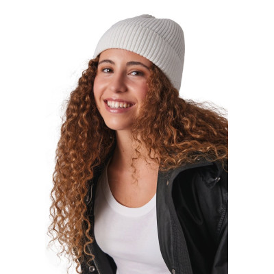 Gorro em malha com dobra