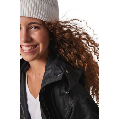 Gorro em malha com dobra