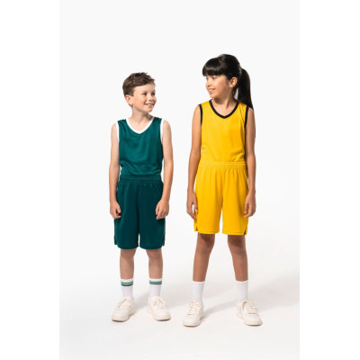 T-shirt de basquetebol de criança
