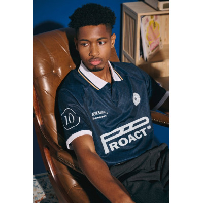 T-shirt lifestyle com colarinho tipo polo unissexo