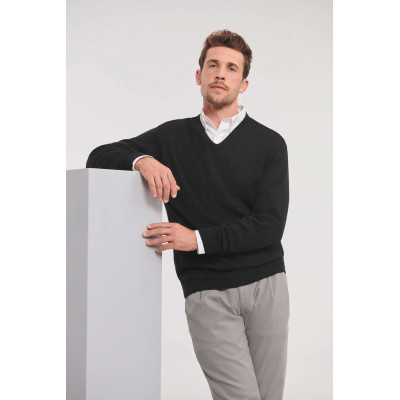 Pullover de homem com decote em V