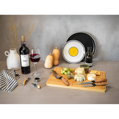 BAHARAT. Set of 3 kitchen knives with stainless steel blades and ergonomic handles