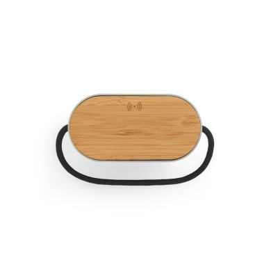 GUETTA. 5W portable speaker with super-fast 15W wireless charger and 2h battery life made of bamboo and recycled PET (100 rPET)