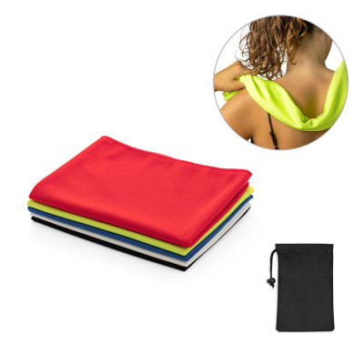 BERNAL. Recycled polyester (100 rPET) fitness cooling towel with non-woven pouch